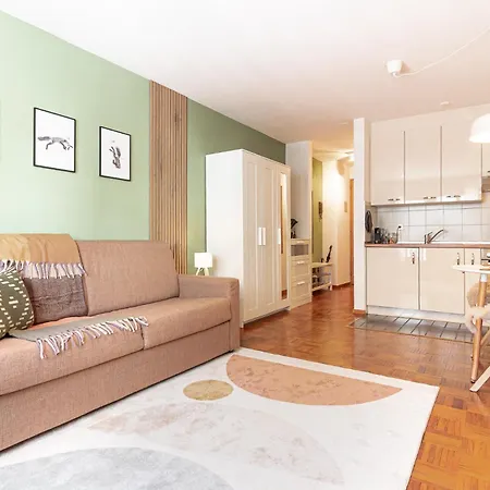 Direttamente Sulle Piste Da Sci, Piscina E Sauna, Wi-fi サン・ベルナルディーノ